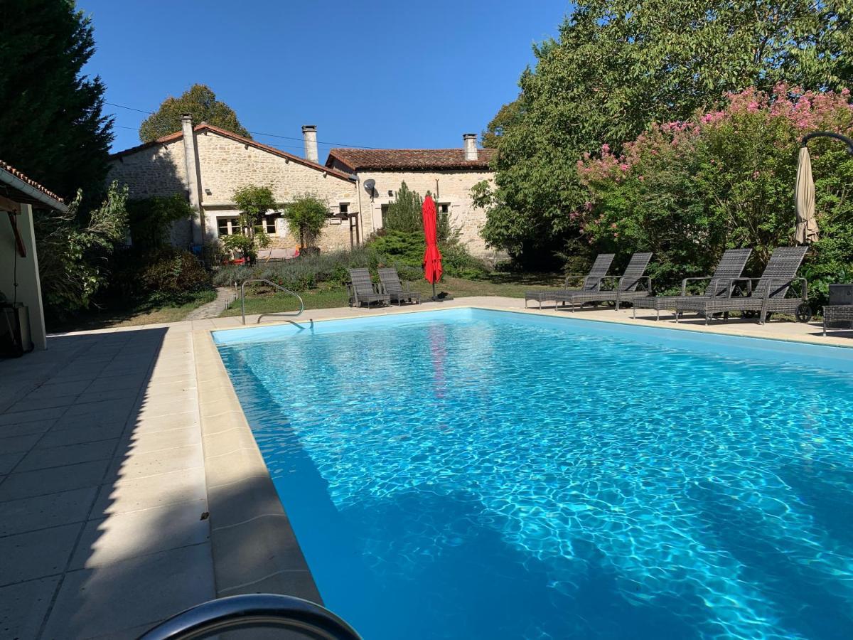 Uniquely Private Holiday Villa In The Charente Puyreaux Exterior photo